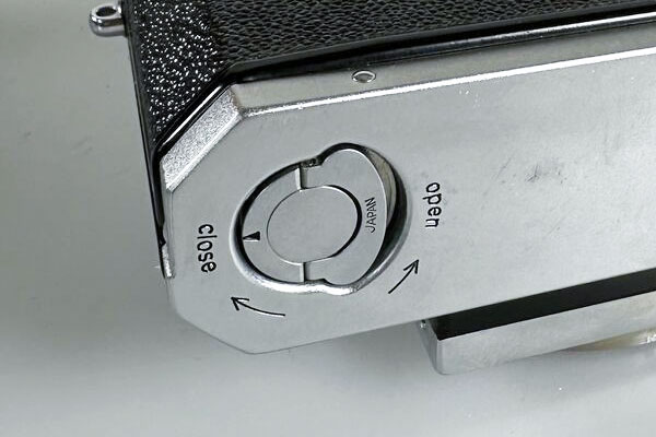 About the Nikon F SLR Camera - base2photo: Digital Photography